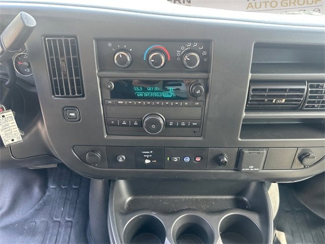 2025 Chevrolet Express Cutaway 3500 1WT