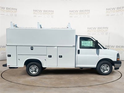 2025 Chevrolet Express Cutaway 3500 1WT