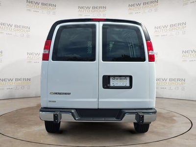 2025 Chevrolet Express Cargo WT