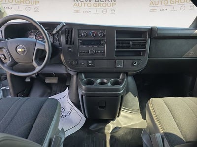 2025 Chevrolet Express Cargo WT