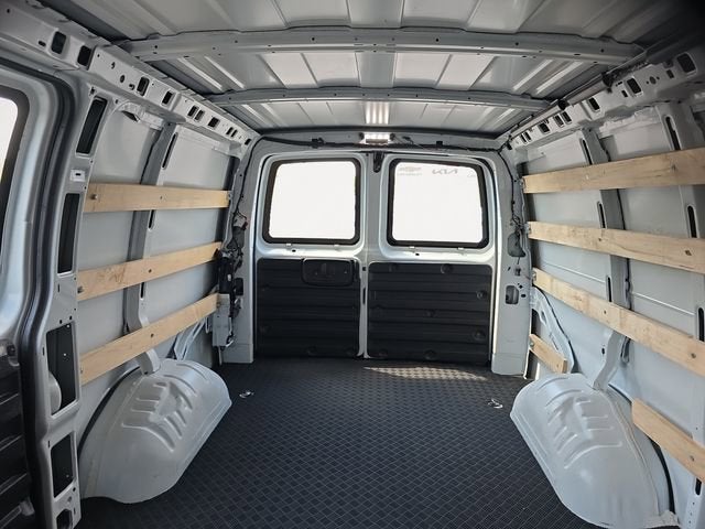 2025 Chevrolet Express Cargo WT