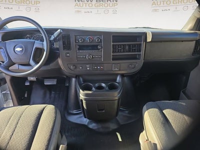 2025 Chevrolet Express Cargo WT