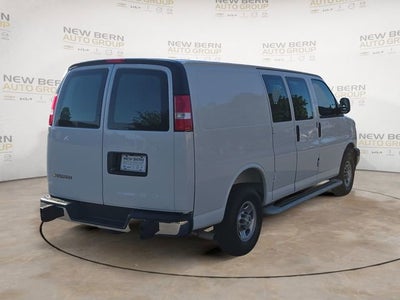 2025 Chevrolet Express Cargo WT