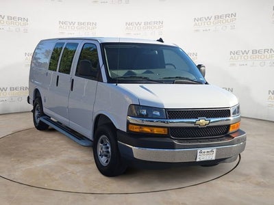 2025 Chevrolet Express Cargo WT