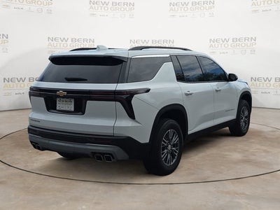 2025 Chevrolet Traverse LT