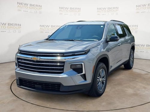 2025 Chevrolet Traverse LT