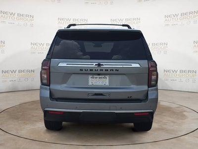 2023 Chevrolet Suburban LT