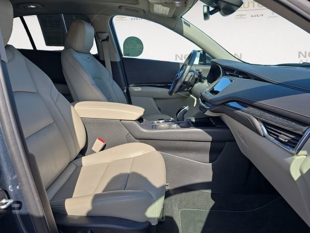 2020 Cadillac XT4 Premium Luxury