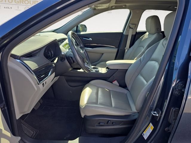 2020 Cadillac XT4 Premium Luxury