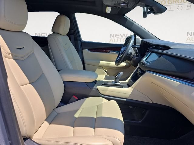 2019 Cadillac XT5 Premium Luxury FWD