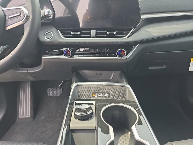 2026 Chevrolet Equinox LT - Photo 11