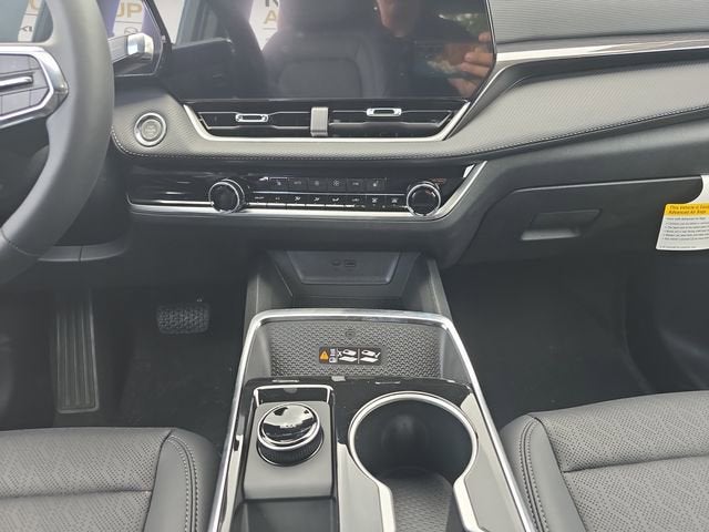 2026 Chevrolet Equinox LT - Photo 11
