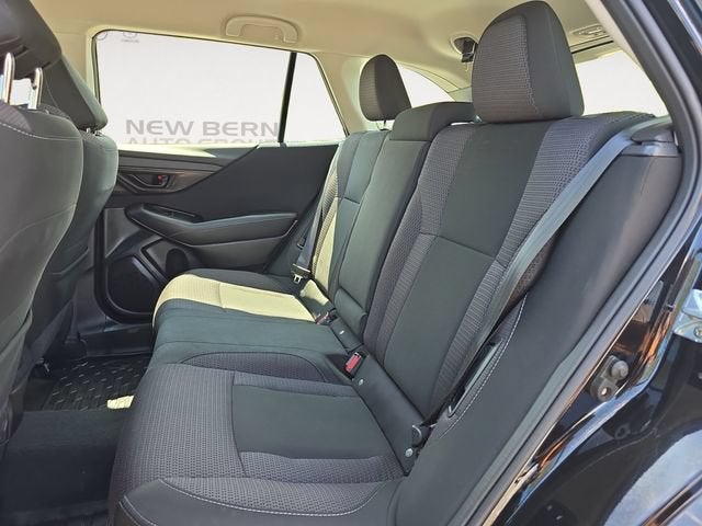 2023 Subaru Outback Base