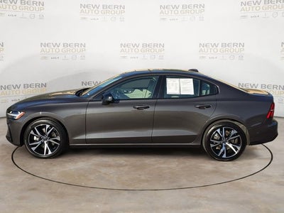 2025 Volvo S60 Plus