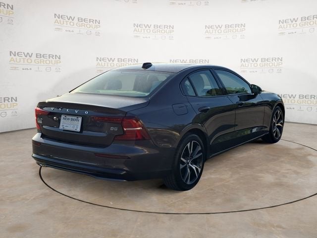 2025 Volvo S60 Plus