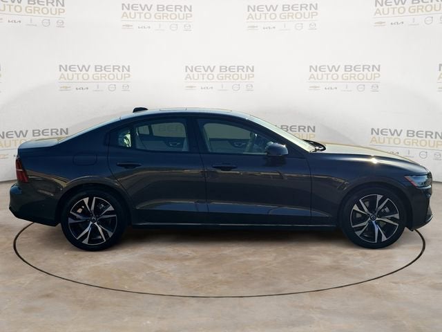 2025 Volvo S60 Plus