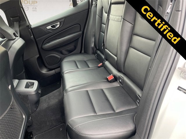 2024 Volvo S60 Core Dark Theme