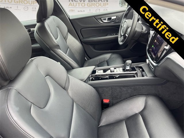 2024 Volvo S60 Core Dark Theme