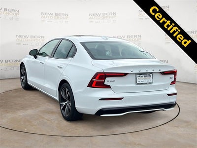 2024 Volvo S60 Core Dark Theme