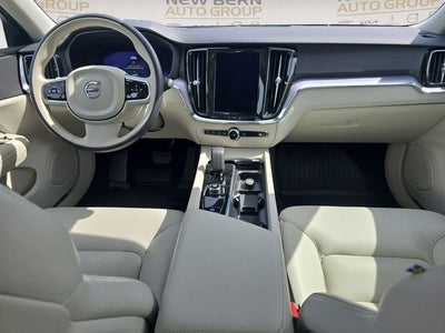 2024 Volvo S60 Core Dark Theme