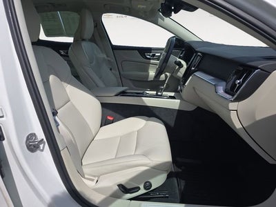 2024 Volvo S60 Core Dark Theme