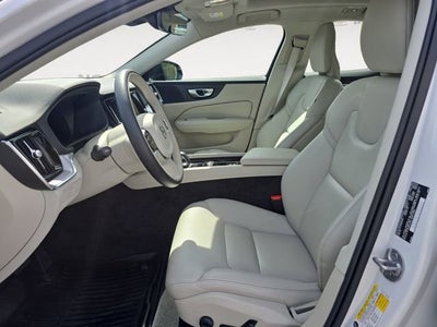 2024 Volvo S60 Core Dark Theme