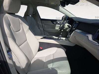 2024 Volvo S60 Plus Dark Theme