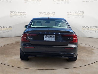2024 Volvo S60 Plus Dark Theme