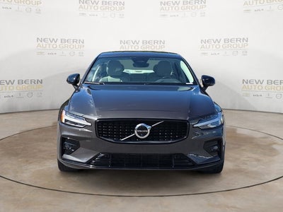 2024 Volvo S60 Plus Dark Theme