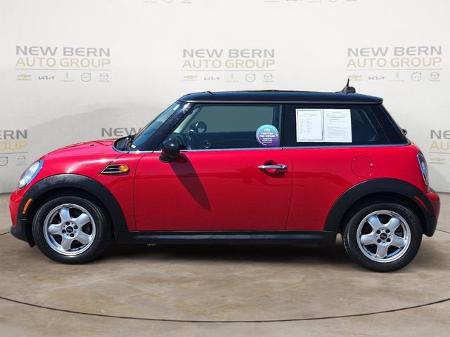 Used 2011 MINI Cooper Base with VIN WMWSU3C51BT183588 for sale in New Bern, NC