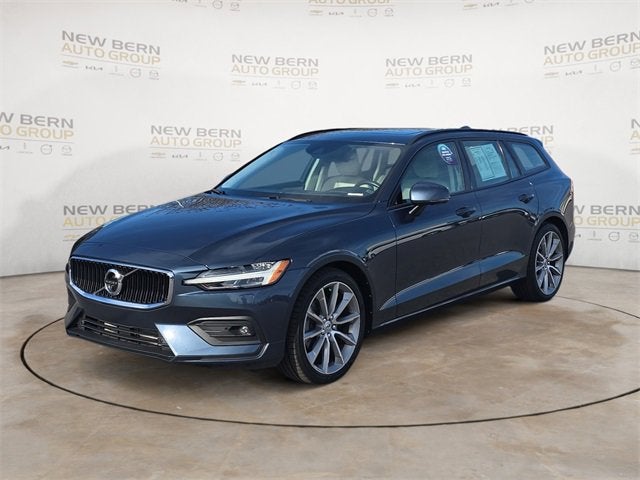 2020 Volvo V60 Momentum