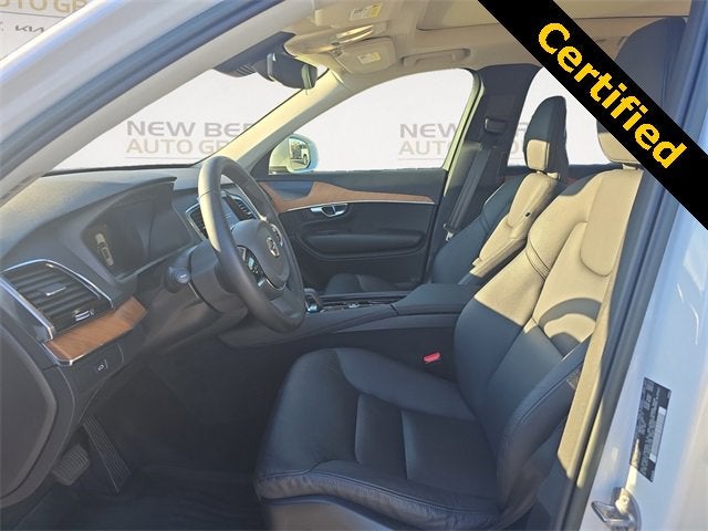 2023 Volvo XC90 Plus