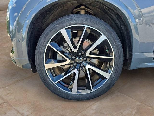 2023 Volvo XC90 Plus