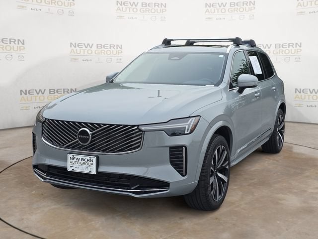 2025 Volvo XC90 Core