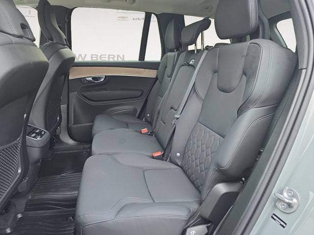 2025 Volvo XC90 Core