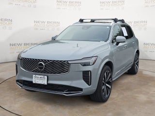 2025 Volvo XC90 Core