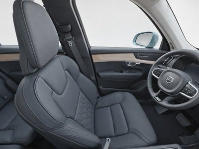 2026 Volvo XC90 Plus
