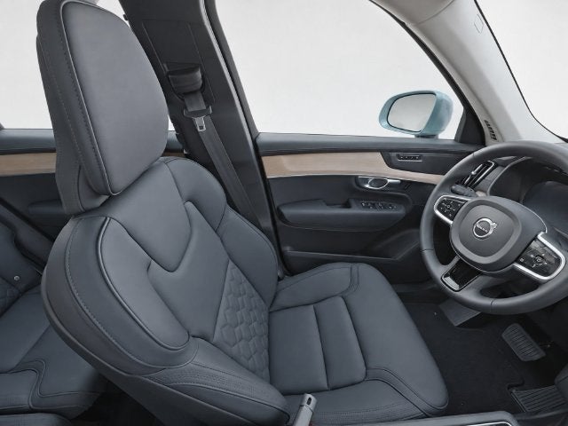 2026 Volvo XC90 Plus
