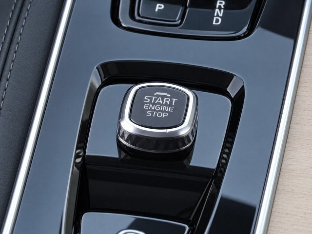 2026 Volvo XC90 Plus