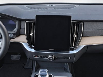 2026 Volvo XC90 Plus