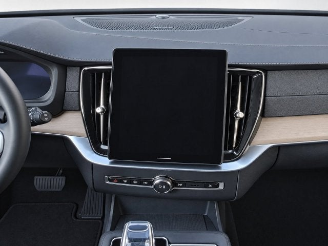 2026 Volvo XC90 Plus