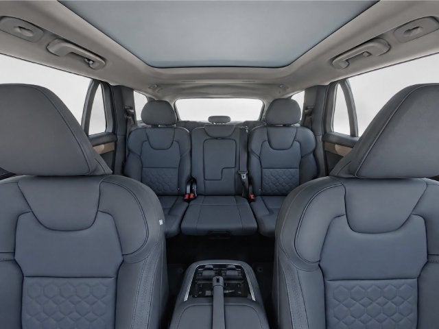 2026 Volvo XC90 Plus