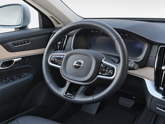 2026 Volvo XC90 Plus