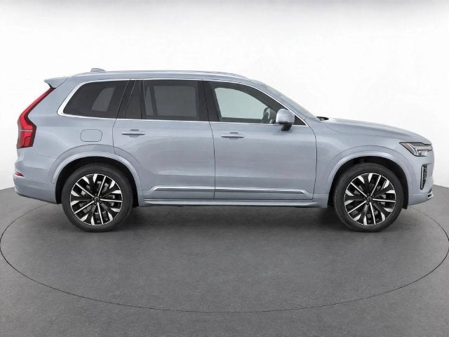 2026 Volvo XC90 Plus