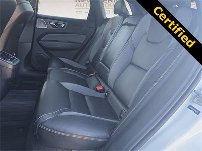 2022 Volvo XC60 R-Design