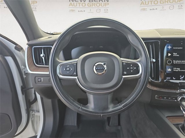 2021 Volvo XC60 Momentum