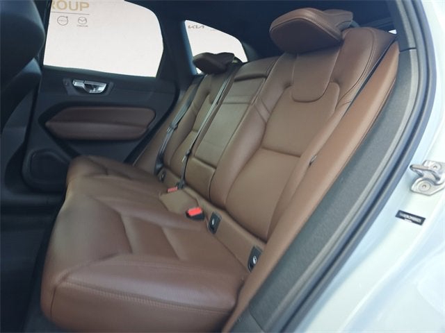 2021 Volvo XC60 Momentum
