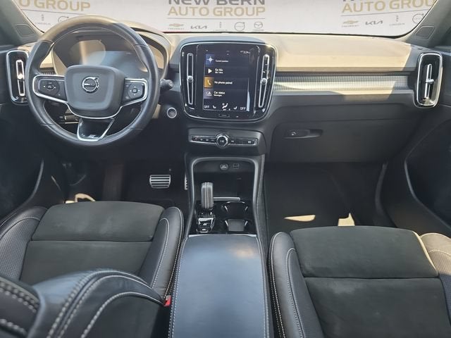 2020 Volvo XC40 R-Design