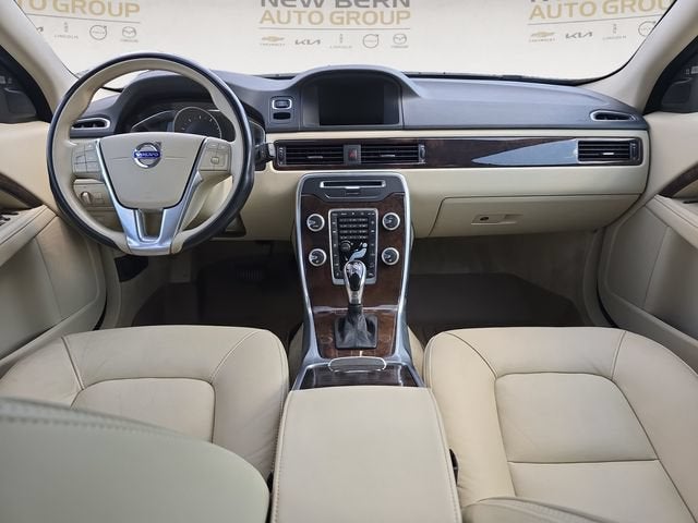 2015 Volvo XC70 3.2L Platinum