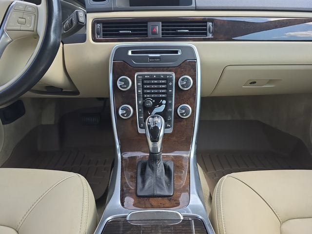 2015 Volvo XC70 3.2L Platinum